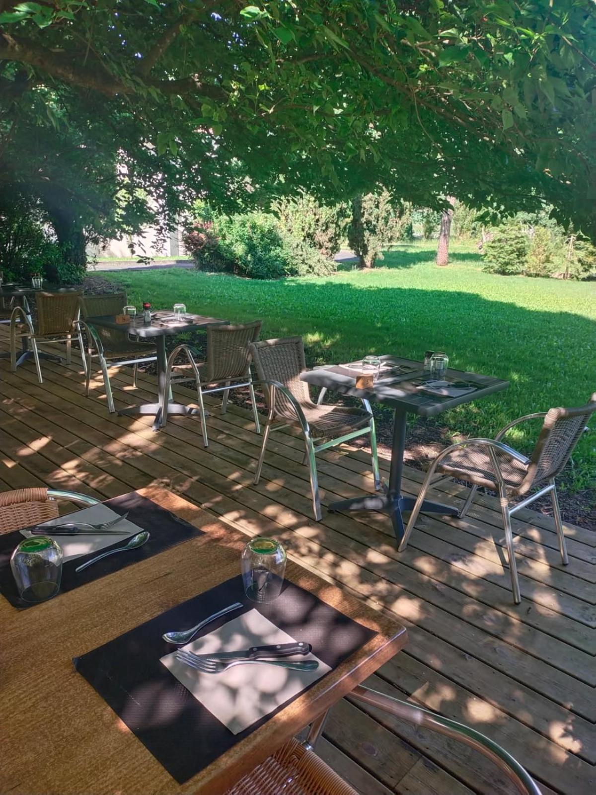 Hôtel Bon Repos Barbezieux-Saint-Hilaire Exterior foto